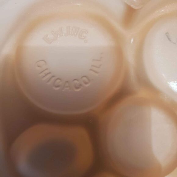 Pink Heart Shaped Glass Paint Palette - Picture 3 of 3